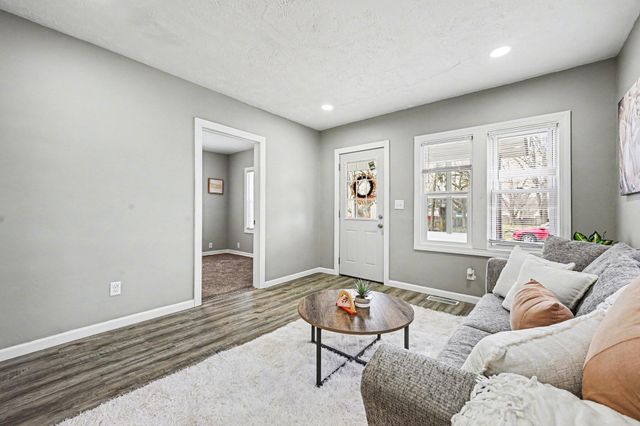 1008 Cooper Avenue, Kalamazoo, MI 49048