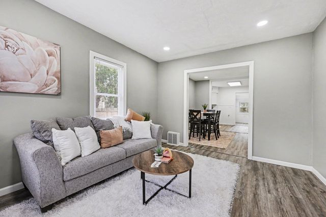 1008 Cooper Avenue, Kalamazoo, MI 49048