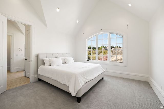 18 SNOW FOREST LN, Sandy, UT 84092
