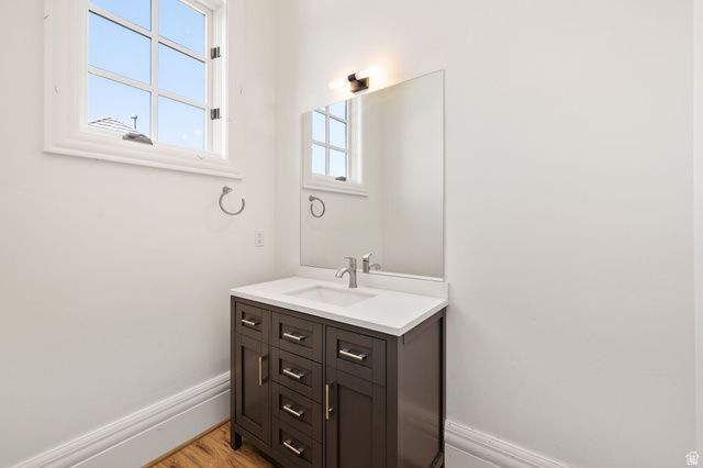 18 SNOW FOREST LN, Sandy, UT 84092