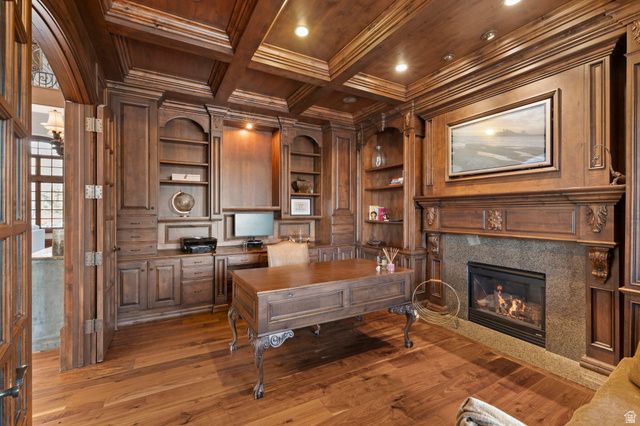 18 SNOW FOREST LN, Sandy, UT 84092