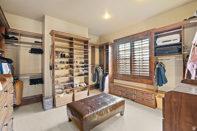 18 SNOW FOREST LN, Sandy, UT 84092