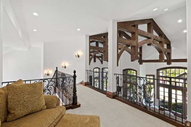 18 SNOW FOREST LN, Sandy, UT 84092