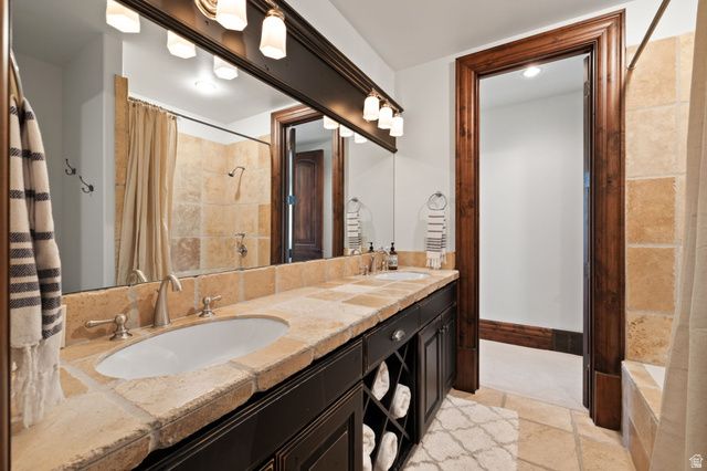 18 SNOW FOREST LN, Sandy, UT 84092