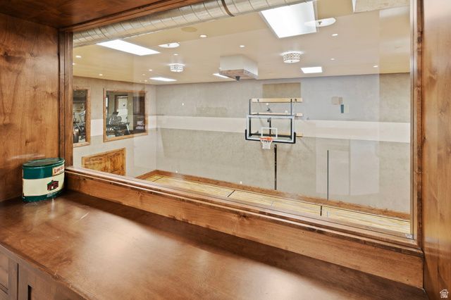 18 SNOW FOREST LN, Sandy, UT 84092