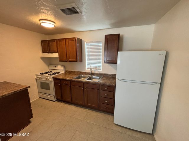 1145 E 28th Street, Tucson, AZ 85713