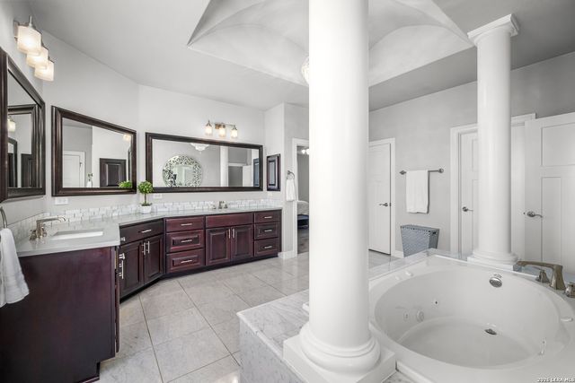1344 BORDEAUX LN, New Braunfels, TX 78132