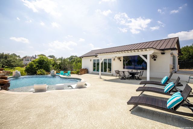 1344 BORDEAUX LN, New Braunfels, TX 78132