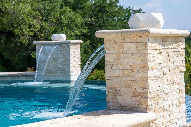 1344 BORDEAUX LN, New Braunfels, TX 78132