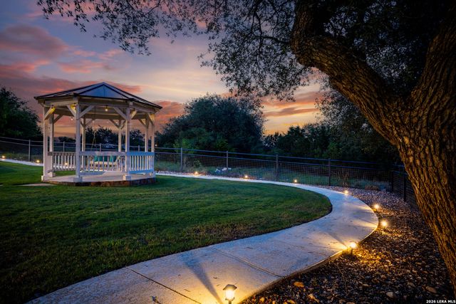 1344 BORDEAUX LN, New Braunfels, TX 78132