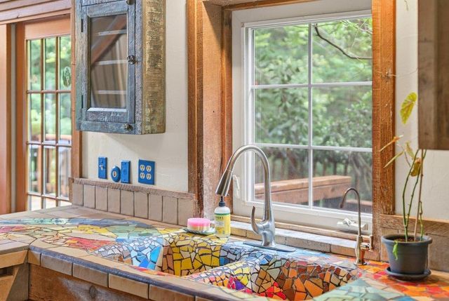 450 Stellar Way, Boulder Creek, CA 95006