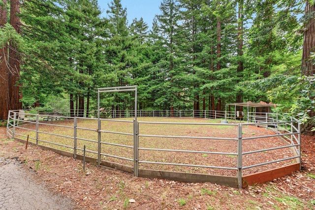 450 Stellar Way, Boulder Creek, CA 95006