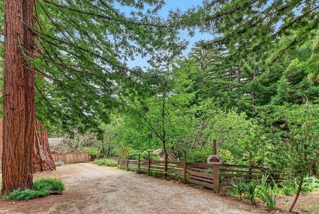 450 Stellar Way, Boulder Creek, CA 95006