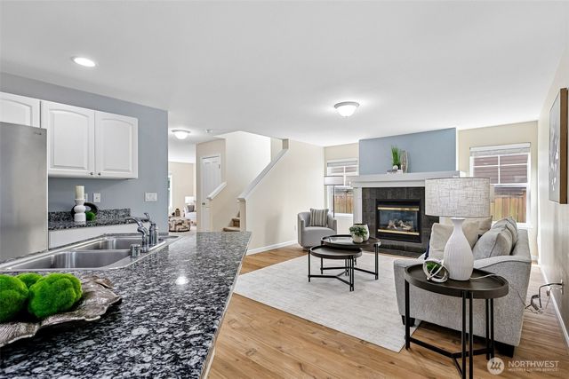 22754 NE 94th Way, Redmond, WA 98053