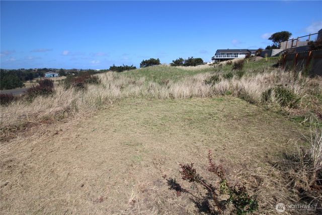 32606 I Street, Ocean Park, WA 98640