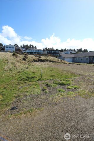 32606 I Street, Ocean Park, WA 98640