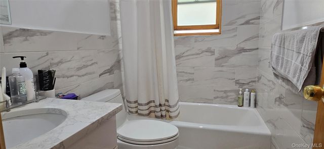 43-29 249th Street, Little Neck, NY 11363