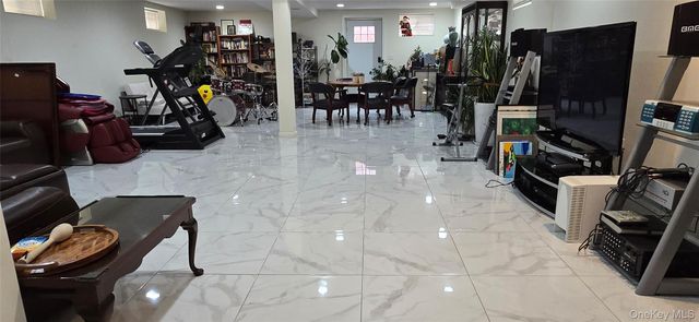 43-29 249th Street, Little Neck, NY 11363