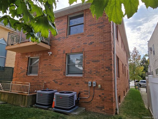 43-29 249th Street, Little Neck, NY 11363