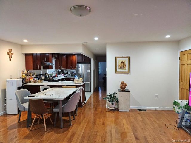 43-29 249th Street, Little Neck, NY 11363