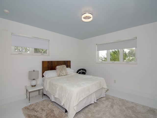 955 Reef Lane, Indian River Shores, FL 32963