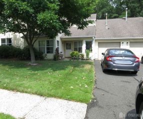 37 Aspen Avenue, Englishtown, NJ 07726