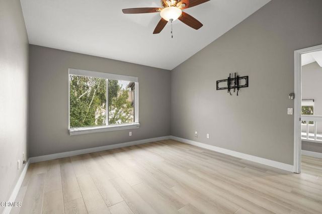 521 Sonata Way C, Simi Valley, CA 93065