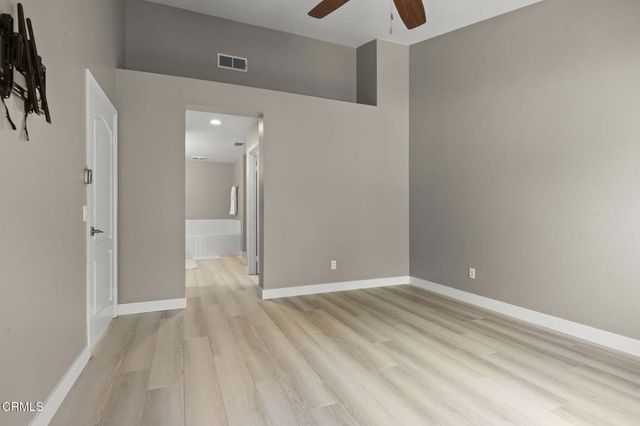 521 Sonata Way C, Simi Valley, CA 93065