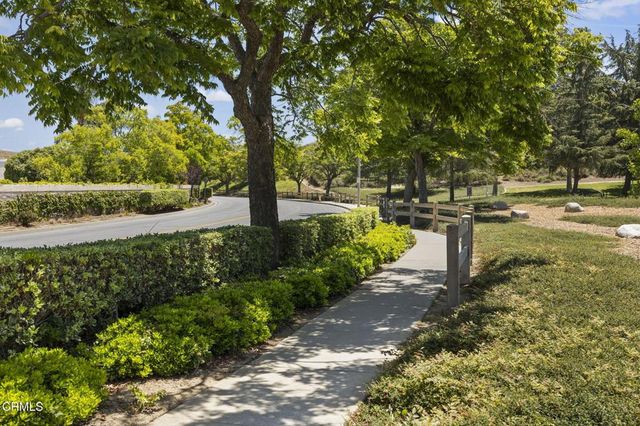 521 Sonata Way C, Simi Valley, CA 93065