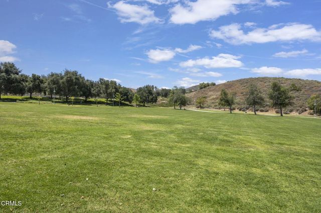 521 Sonata Way C, Simi Valley, CA 93065