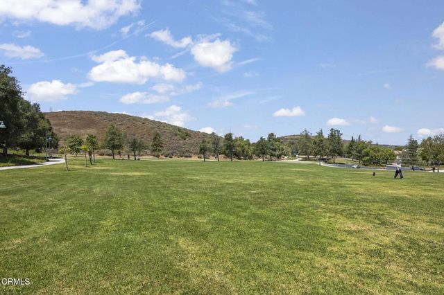 521 Sonata Way C, Simi Valley, CA 93065