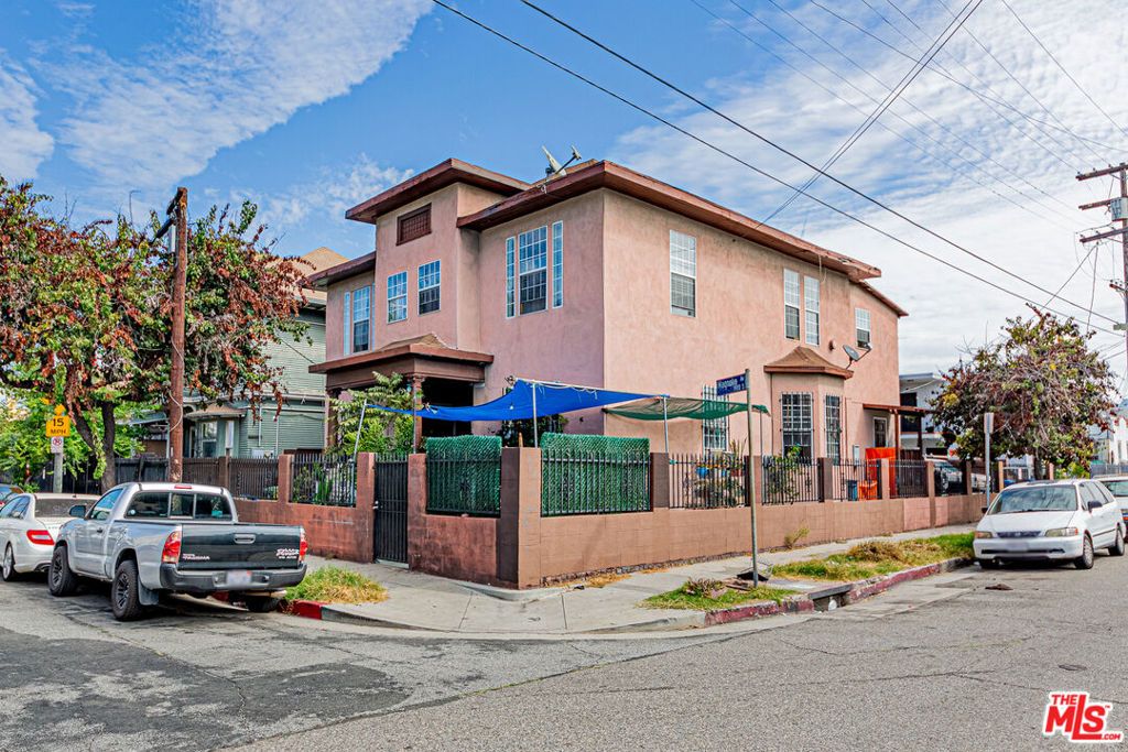1956 Magnolia Avenue, Los Angeles, CA 90007 — exterior