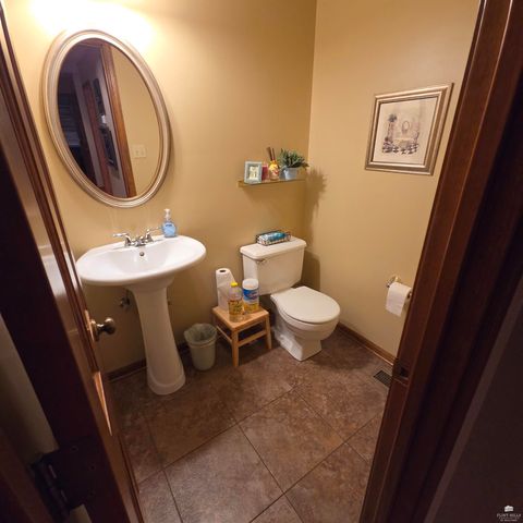 4428 SW Colly Creek Drive, Topeka, KS 66610
