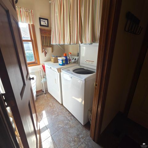 4428 SW Colly Creek Drive, Topeka, KS 66610