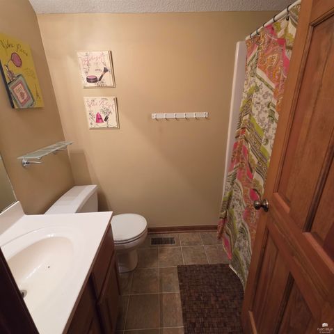 4428 SW Colly Creek Drive, Topeka, KS 66610