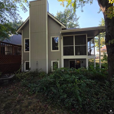 4428 SW Colly Creek Drive, Topeka, KS 66610