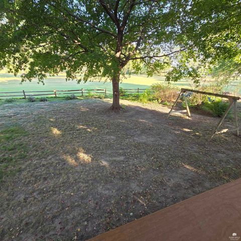 4428 SW Colly Creek Drive, Topeka, KS 66610