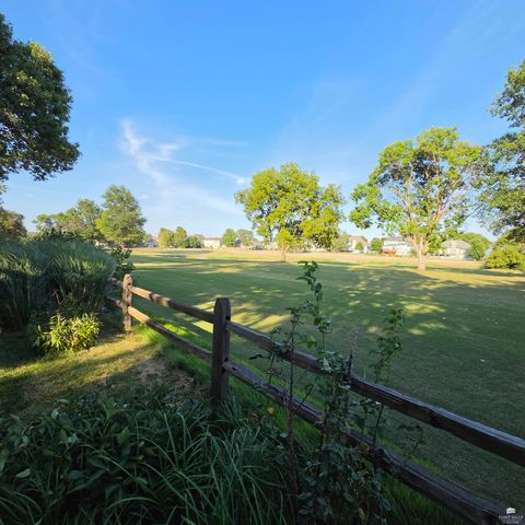 4428 SW Colly Creek Drive, Topeka, KS 66610