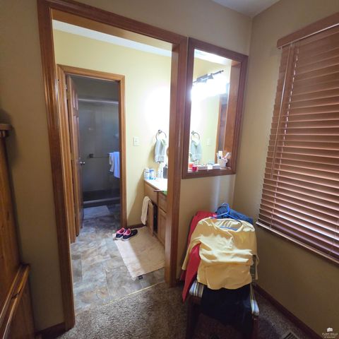 4428 SW Colly Creek Drive, Topeka, KS 66610
