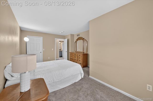 156 Morgan Drive 18, Canton Charter Township, MI 48188
