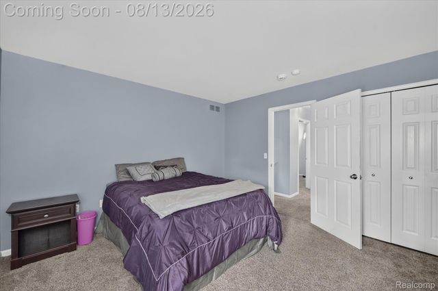 156 Morgan Drive 18, Canton Charter Township, MI 48188