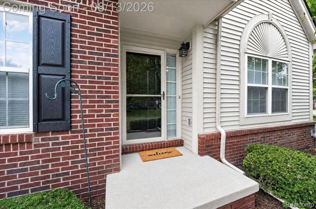 156 Morgan Drive 18, Canton Charter Township, MI 48188