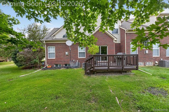 156 Morgan Drive 18, Canton Charter Township, MI 48188