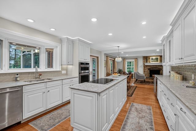 124 Williams Rd, Concord, MA 01742