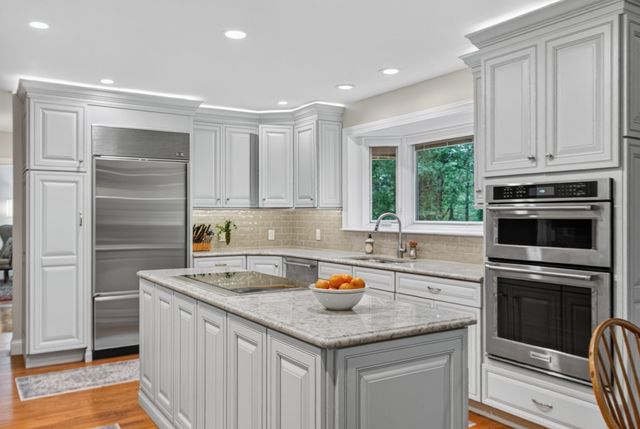 124 Williams Rd, Concord, MA 01742