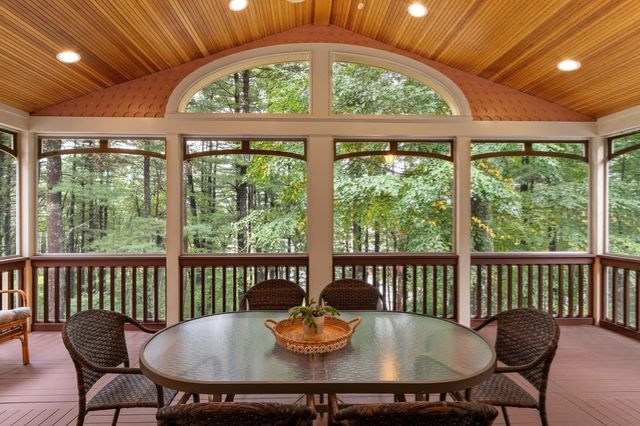 124 Williams Rd, Concord, MA 01742