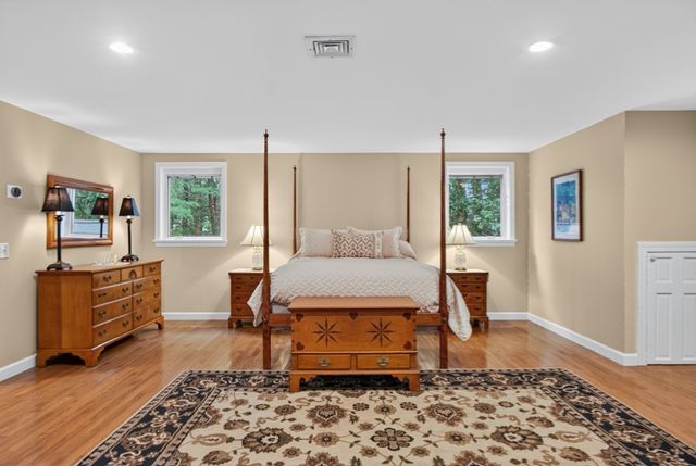 124 Williams Rd, Concord, MA 01742
