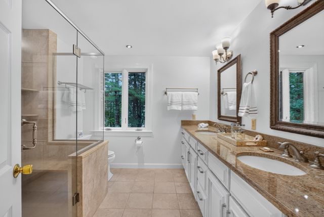 124 Williams Rd, Concord, MA 01742