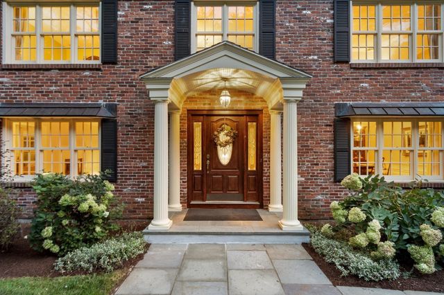124 Williams Rd, Concord, MA 01742