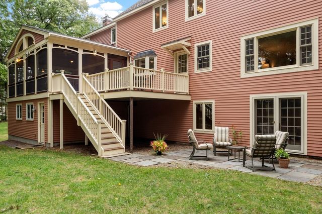 124 Williams Rd, Concord, MA 01742